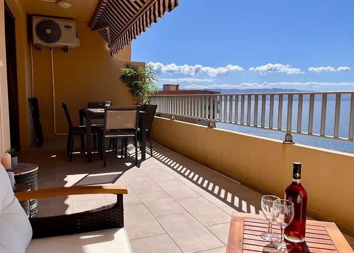 Dany - With Large Balcony And Sea View Apartment *