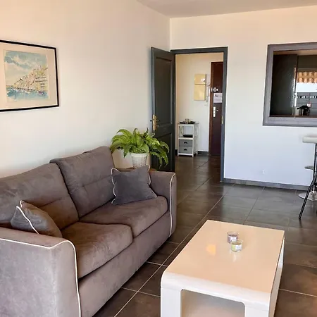 Dany - With Large Balcony And Sea View *