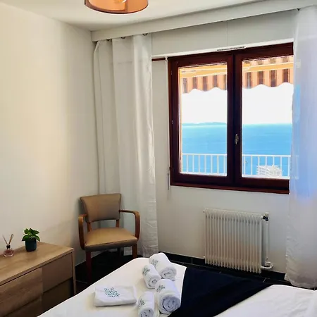 Apartment Dany - With Large Balcony And Sea View