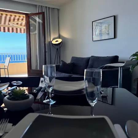 Dany - With Large Balcony And Sea View شقة