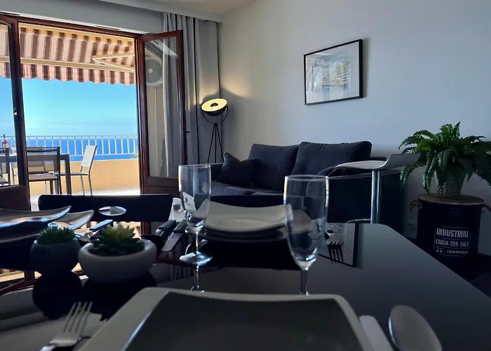 Dany - With Large Balcony And Sea View アパート